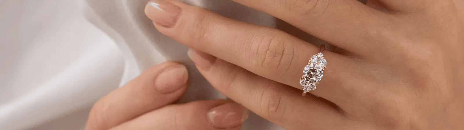 How Much Does an Engagement Ring Cost in South Africa? (2025 Prices)