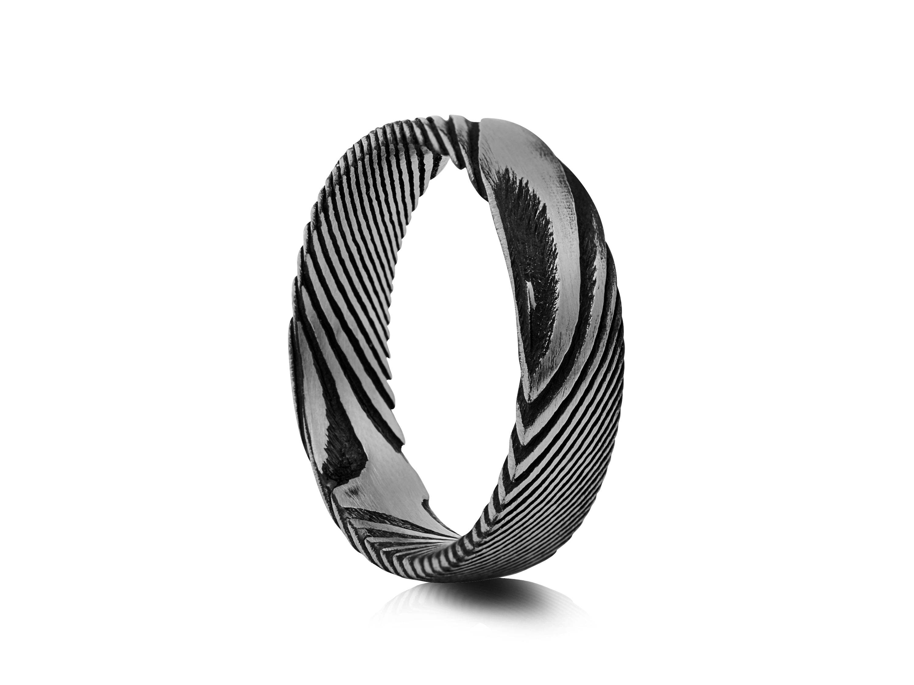 6mm Damascus Steel Ring with Gold Plating - UK Ring Size M